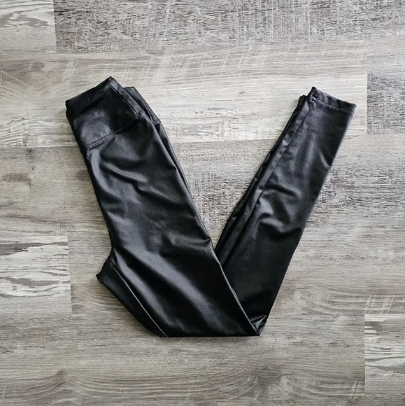 Aerie OFFLINE Black Real Luxe Faux Leather Leggings Size XS - Picture 8 of 9